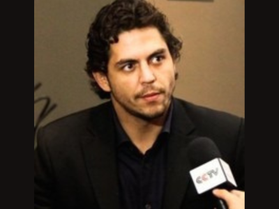 Thiago Viana analisa como o ambiente impacta decisões no Poker.