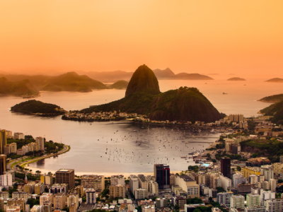 Alex Nabuco dos Santos analisa os polos emergentes que impulsionam o mercado imobiliário de luxo carioca.
