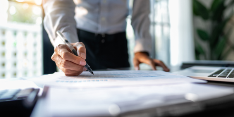 Informação financeira como base para decisões de investimentos com Danilo Regis Fernando Pinto.